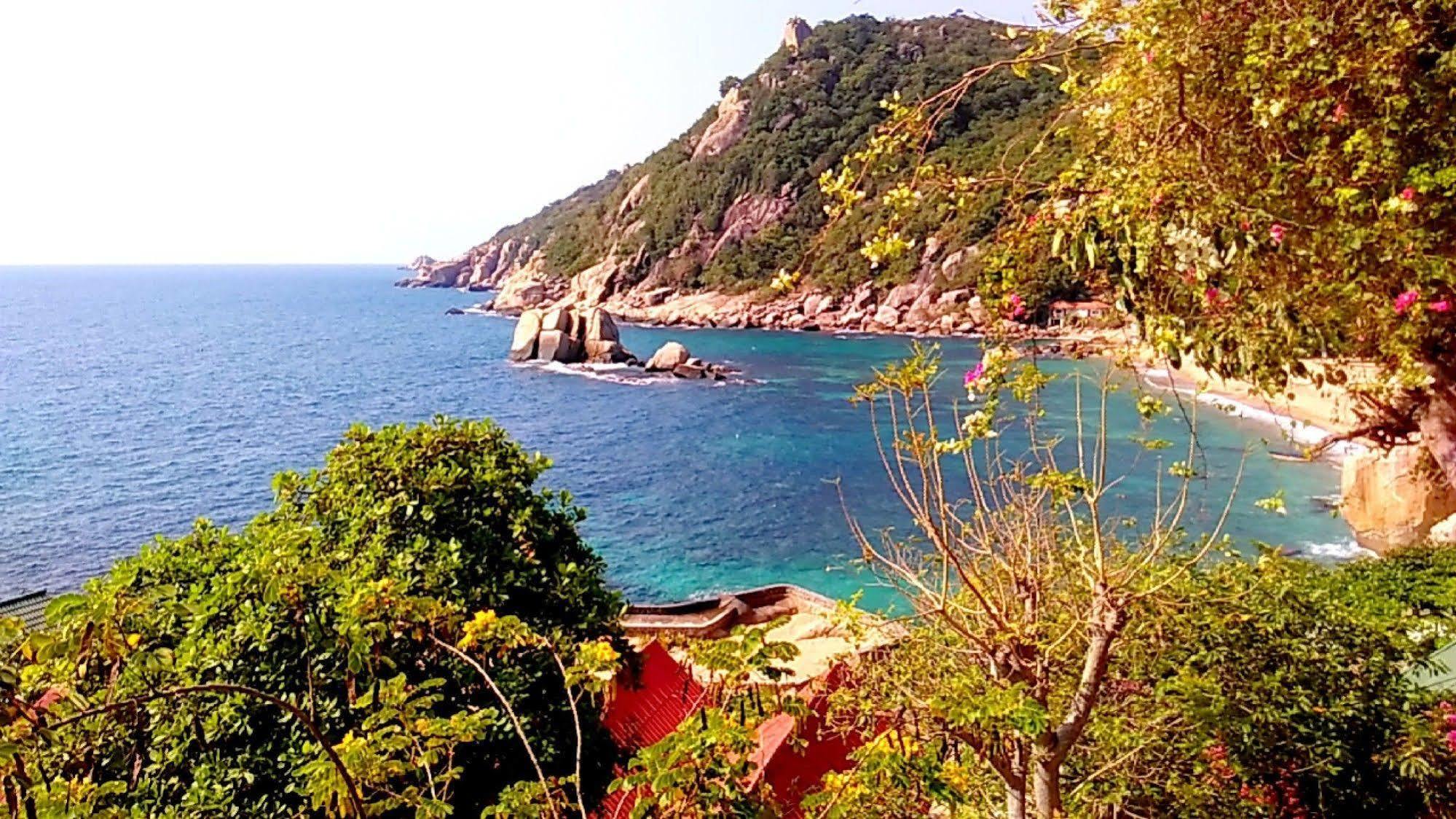 Family Tanotebay Resort Тау Экстерьер фото