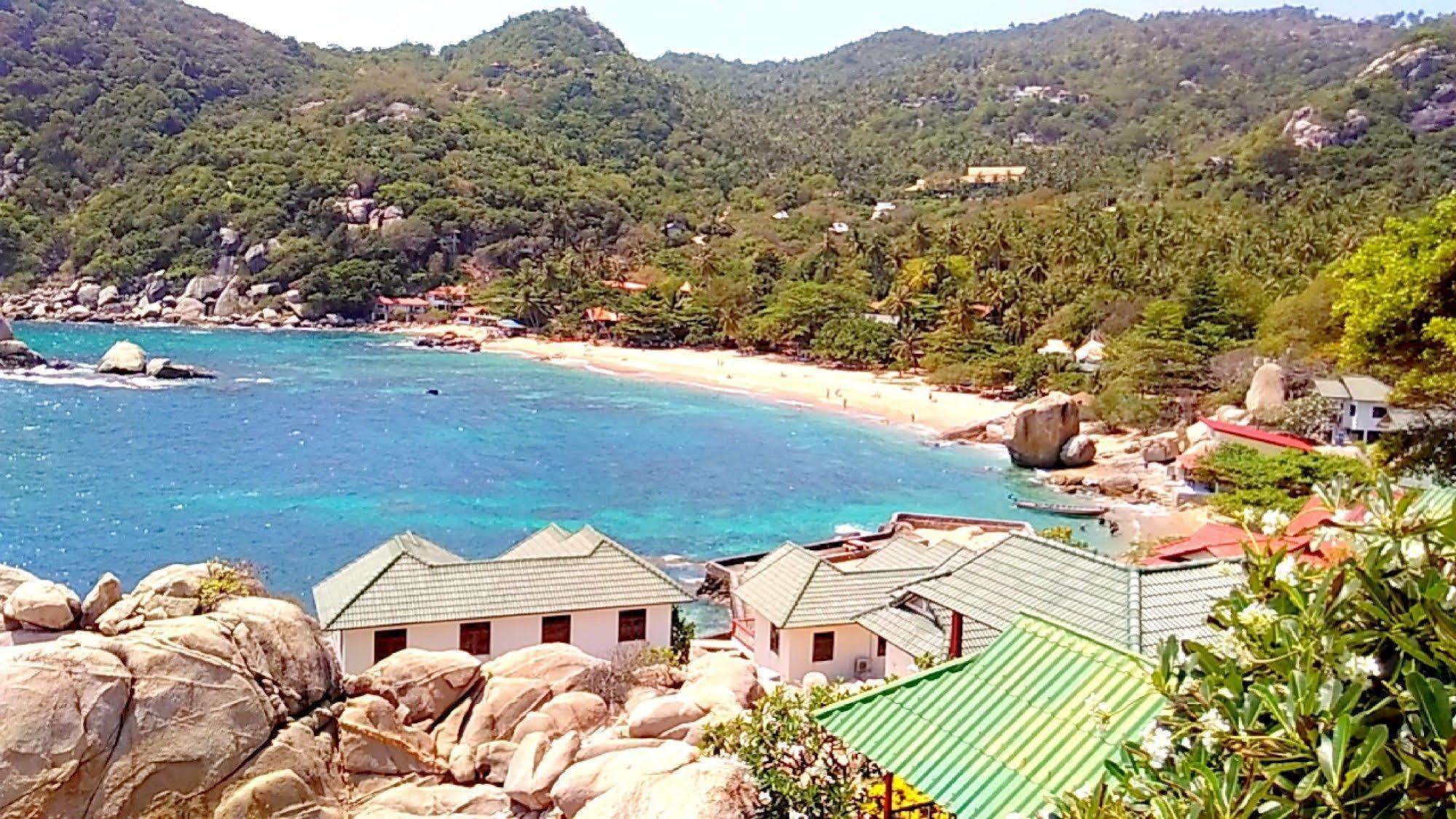 Family Tanotebay Resort Тау Экстерьер фото