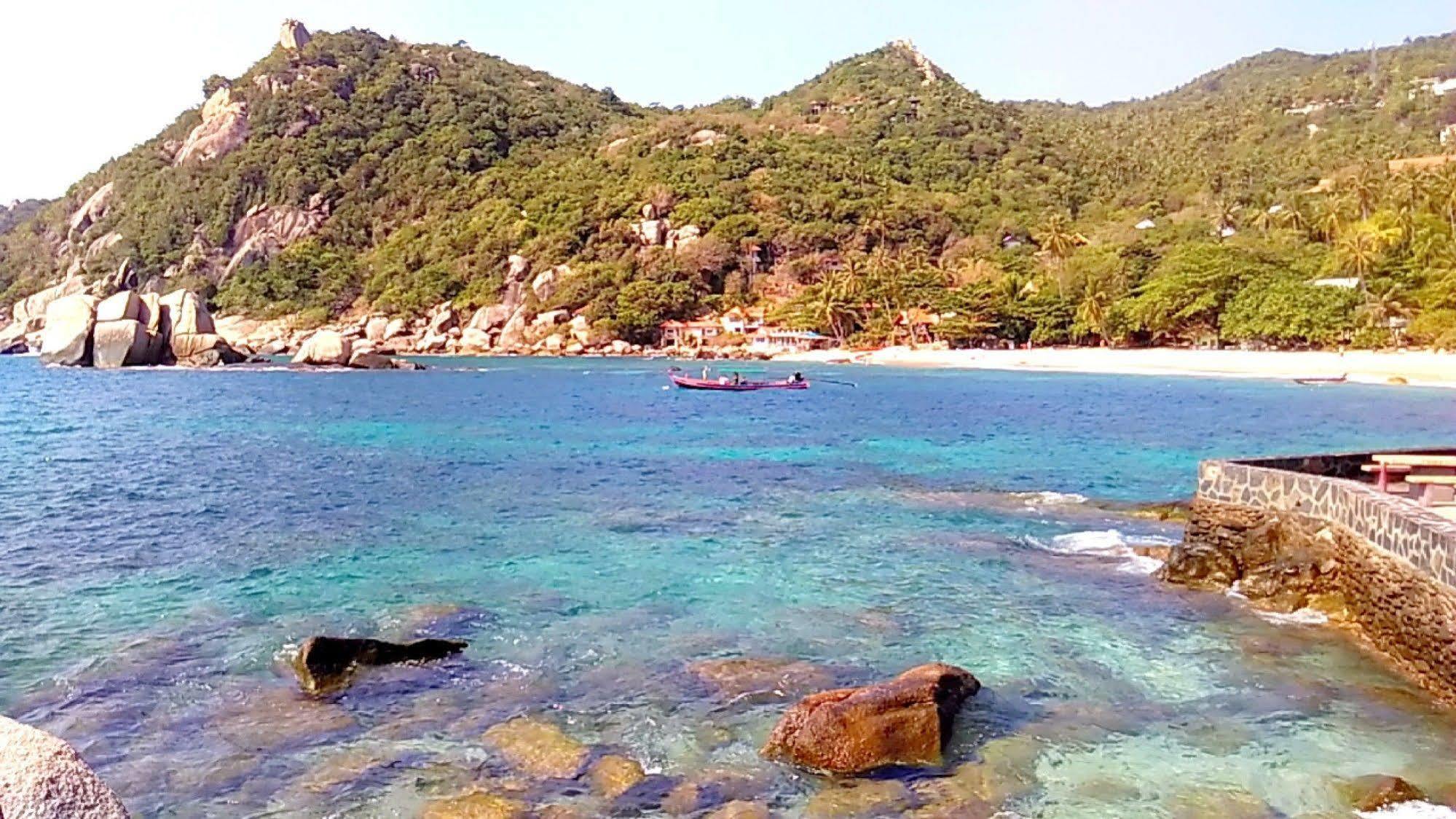 Family Tanotebay Resort Тау Экстерьер фото